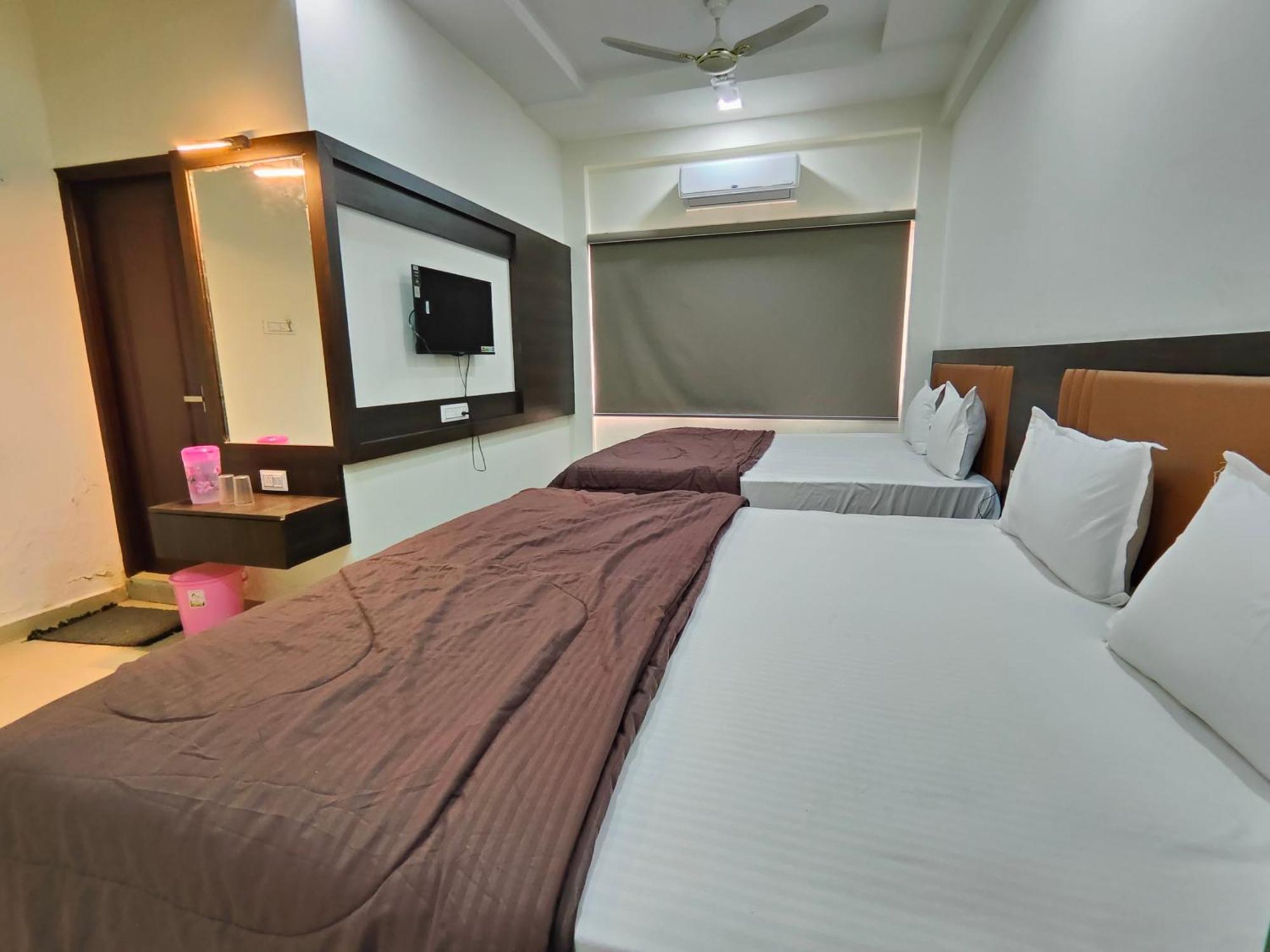 Hotel Heritage Palace Bhuj Ngoại thất bức ảnh