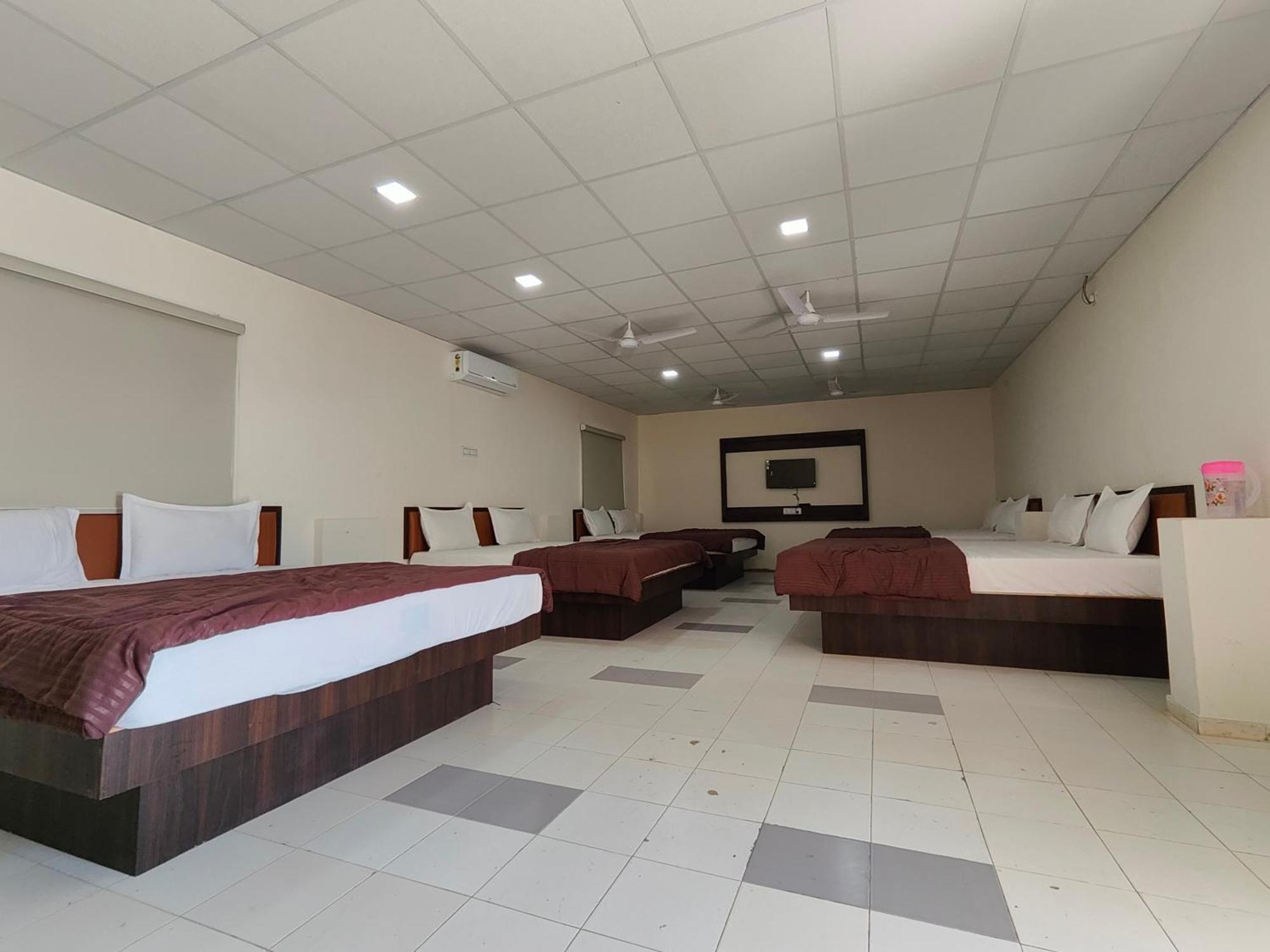 Hotel Heritage Palace Bhuj Ngoại thất bức ảnh