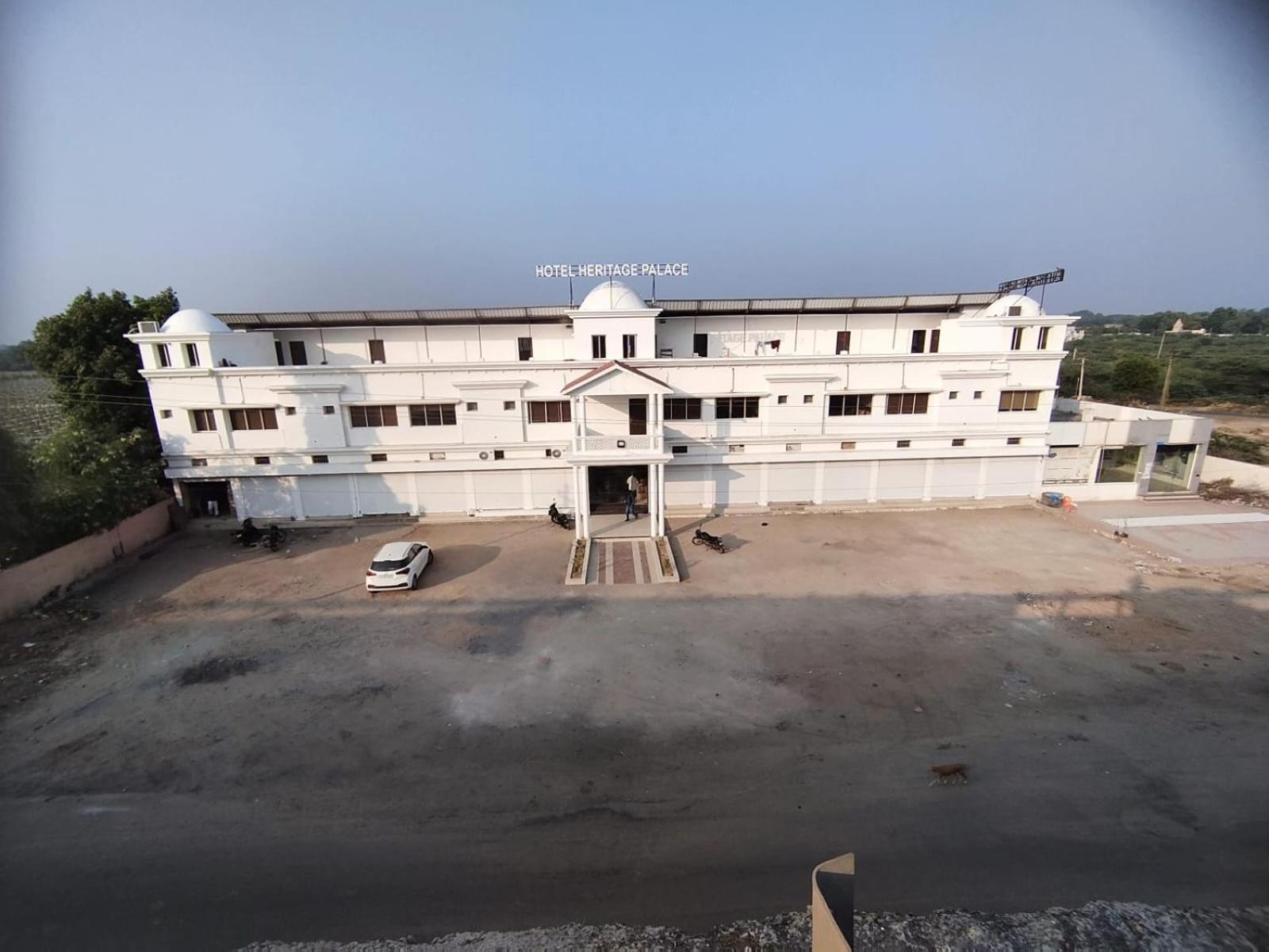 Hotel Heritage Palace Bhuj Ngoại thất bức ảnh